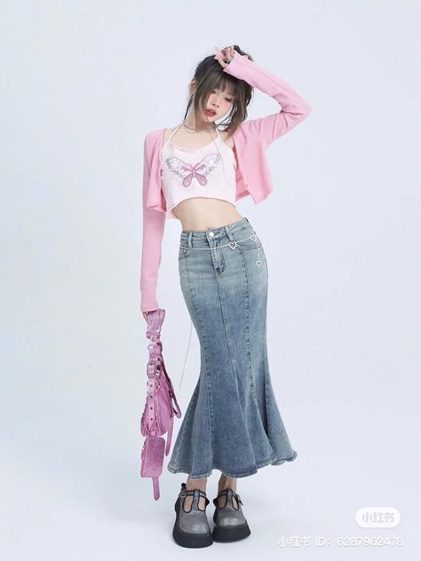 Peony Aesthetic, 2000s Japanese Fashion, Kpop Fits, Street Outfits, Aesthetic Streetwear, Online Gambling, Fairy Grunge, Grunge Style, Really Cute Outfits