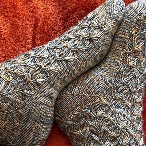 ZwitchZ on Instagram: "Crackedland Socks knitting pattern in Malabrigo Sock yarn 100% wool in colour Gobber, just love love these socks and the beautiful yarn as well 🤗🌿 . And if you like Folklore Tales I highly recommend this book 💚 called Treasury of Folklore Woodlands & Forests. . Sock knitting pattern: #crackedlandsocks Yarn: Malabrigo Sock in colour Gobber @malabrigoyarn . . . . . . #knittingreels #knittingreel #instareels #instareel #sockknitting #sockknittersofinstagram #sockknitter #s Sock Knitting Pattern, Socks Knitting Pattern, Malabrigo Sock, Socks Knitting, Knitted Accessories, Sock Knitting, Sock Knitting Patterns, Sock Yarn, Knitting Accessories