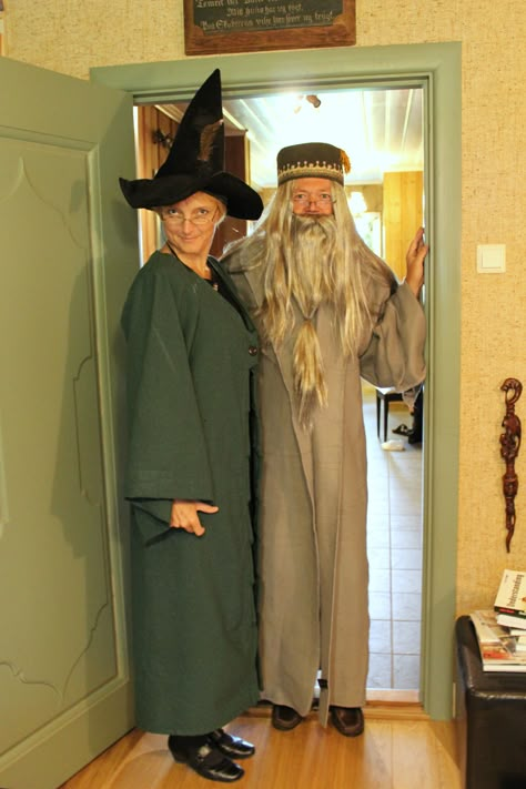 Kostüm Harry Potter, Harry Potter Theme Outfits, Costume Harry Potter, Thematic Party Ideas, Harry Potter Table, Harry Potter Bachelorette Party, Harry Potter Bachelorette, Harry Potter Play, Harry Potter Kostüm