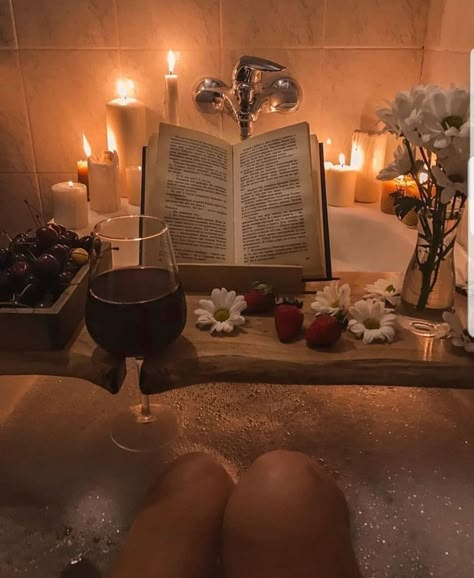 Bath Vibes, Candlelit Bath, Write Poems, Cozy Bath, Aesthetic Bath, Bath Aesthetic, Books Photography, Zen Bathroom, Relaxing Bath