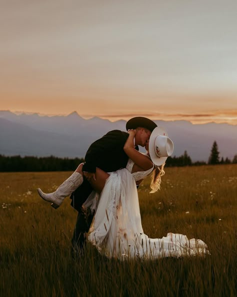 DESTINATION ELOPEMENT PHOTOGRAPHER | they’re the wild in the west… • • • #Montanaphotographer #montanawedding #montanaweddingphotographer #montanaelopement #wyomingwedding… | Instagram Boho Bride And Groom Photos, Rustic Wedding Photos Ideas, Elopement Ideas Photos, Out West Elopement, Cades Cove Wedding Photos, Western Elopement Wedding Dresses, Western Elopement Ideas, Country Elopement Ideas, Future Wedding Aesthetic