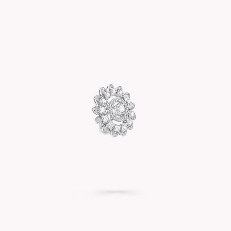 Graff Gateway Pavé Diamond Stud Earrings Rare Diamonds, Round Diamond Earrings, Diamond Solitaire Earrings, Diamond Earrings Studs Round, Platinum Rose Gold, Simple Stud Earrings, Solitaire Earrings, Earring Collection, Diamond Earring