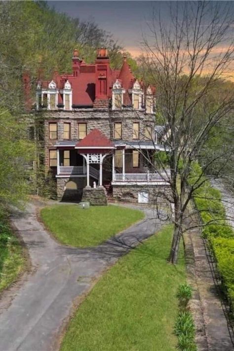 1889 Mansion For Sale In Little Falls New York Victorian Abandoned Houses, Victorian Era House Interior Design, Abandoned Victorian Homes, Old Victorian Homes Abandoned Mansions, Fairytale House Interior, Stone Cottages Interior, Historical House Plans, Old Mansions For Sale, Bargain Mansions