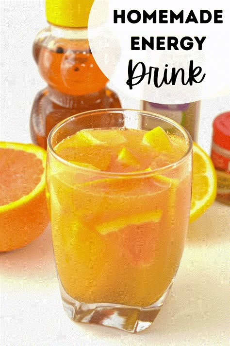 Juice Energy Recipes, Juice For Energy Boost, Keto Energy Drink, Natural Juice Recipes, Homemade Energy Drink, Natural Energy Booster, Energy Drink Recipe, Energy Boosting Foods, Boost Drink