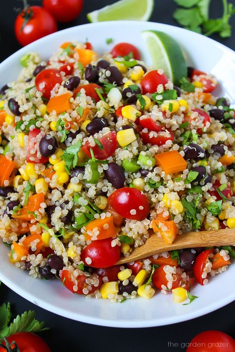 Mexican Quinoa Salad with Cumin-Lime Dressing - The Garden Grazer Vegan Weeknight Meals, Southwest Pasta Salad, Garden Grazer, Mexican Quinoa Salad, Quinoa Recipes Healthy, Quinoa Salad Recipe, Mexican Quinoa, Mexican Salads, Italian Chopped Salad