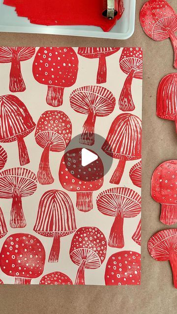 Bar Rucci | Art + Activism on Instagram: "Took a break from filming some printmaking tutorials @the.creativityproject to make something for myself! I highly recommend these easy styrofoam sheets and printing ink, this was sooo much fun 🍄  Our course ends on Aug 1st so if you want to join — it’s self paced and you have access to the materials for life — join now and get the amazing perk of $360 worth of coupons for curriculum guides and summer camps in our shop! 🍄  Follow the link in my profile or go to the-creativityproject.com/membership 🍄  ps: have to add that my favorite part of this video is how my teen/young adult children still will converge wherever I am and you can hear some of their conversations and then the kitchen ruckus making food. Because they need 7 meals a day, but lovi Styrofoam Stamps, Foam Printmaking, Simple Screen Printing Ideas, Styrofoam Printing, Printing For Kids, Print Making Ideas Easy, Styrofoam Printmaking, Polystyrene Craft, Print Making Designs