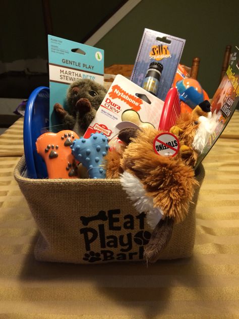 Pet/ Dog Basket, Men's Raffle Basket Pet Basket For Raffle, Dog Theme Raffle Basket, Gift Basket Ideas Auction, Jack And Jill Basket Raffle Ideas, Dog Birthday Gift Basket, Dog Themed Raffle Basket Ideas, Pet Raffle Basket Ideas, Pet Basket Ideas, Dog Christmas Gifts Basket