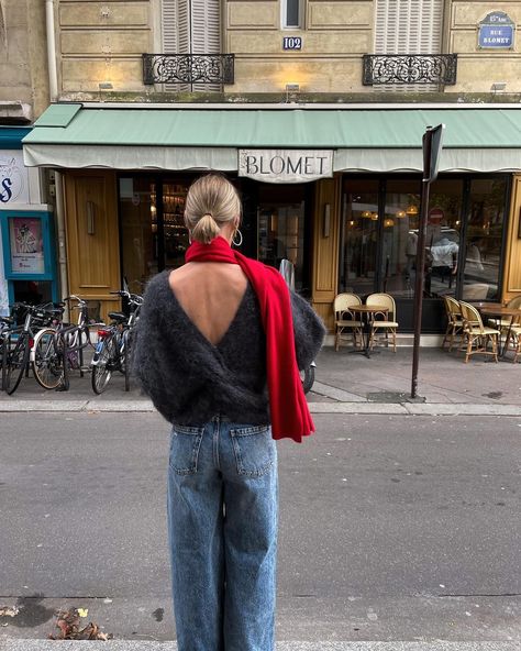 Red Scarf Outfit, Instagram Advertisement, Autumn Layering, Gloves Outfit, Scarf Outfit, Autumn Fits, Red Scarf, Red Outfit, Cozy Outfit