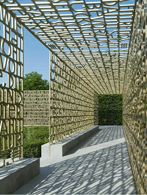 Pergola Ideas Donor Wall, Berlin Design, Gardens Of The World, Lan Can, Shade Structure, Environmental Design, Environmental Graphics, European Designs, Walkway