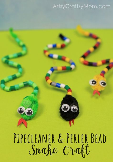 Forget about creepy snakes, and make this DIY Pipe Cleaner and Bead Snake Craft instead! Use them as bookmarks, bag charms, key chains and much more! Snake Craft, Bead Snake, Jungle Crafts, Snake Crafts, Diy Pipe, Pipe Cleaner Crafts, Vbs Crafts, Animal Crafts For Kids, Daycare Crafts