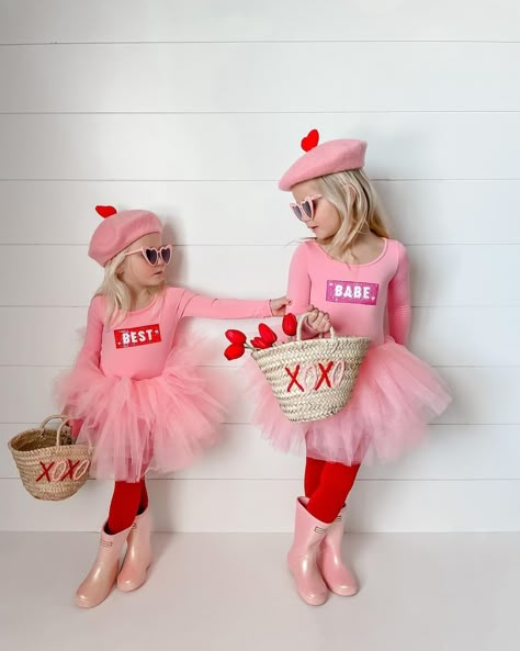 Girls Valentines Dress, Toddler Girl Valentines Day Outfit, Baby Valentines Day Outfit, Girls Valentines Outfit, Baby Birthday Photoshoot, Valentine Mini Session, Valentine Photo Shoot, Valentine Picture, February Wedding