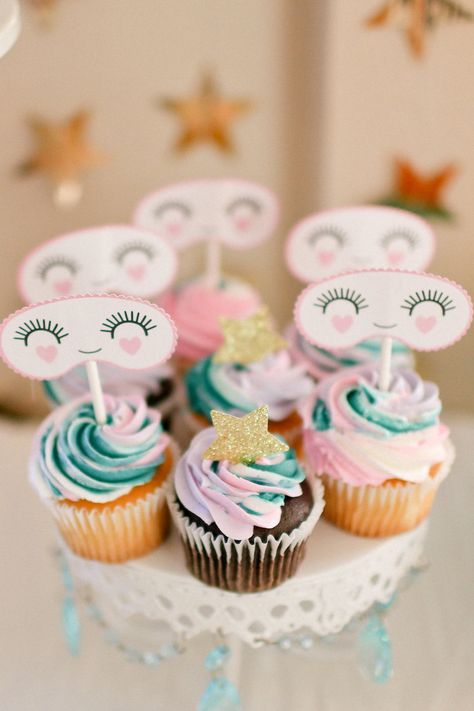 Slumber Party Cupcake Ideas, Pajama Party Cupcakes, Spa Birthday Party Cupcakes, Pyjama Party Cake Ideas, Sweet Dreams Birthday Party, Slumber Party Cupcakes, Sleepover Cupcakes Ideas, Spa Party Cupcake Ideas, Spa Birthday Cupcakes