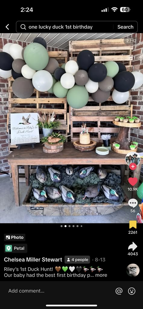 Duck Hunter First Birthday, Duck Hunt First Birthday, Duck Hunting Shower Theme, Mallard Duck Balloon Arch, Duck Hunting Gender Reveal Party, Duck Hunt Birthday Party, Duck Hunting 2nd Birthday, Duck Hunting Party Ideas, Duck Hunter Birthday Party