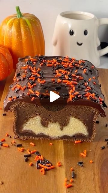 Halloween Pound Cake, Cake For Halloween, Halloween Cakes Easy, Chocolate Pound Cake, Halloween Desserts, Decadent Chocolate, So Yummy, Halloween Cakes, Chocolate Ganache