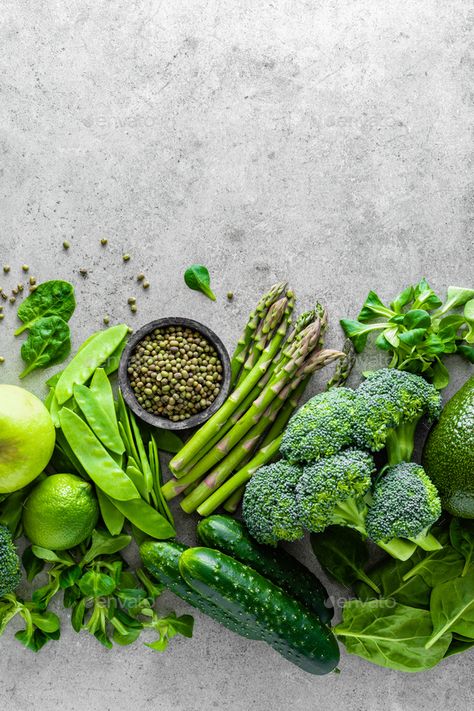 Healthy Background, Healthy Vegetarian Food, Vegetables Photography, Raw Broccoli, Concept Background, Green Food, Food Backgrounds, Sea Wave, Food Concept