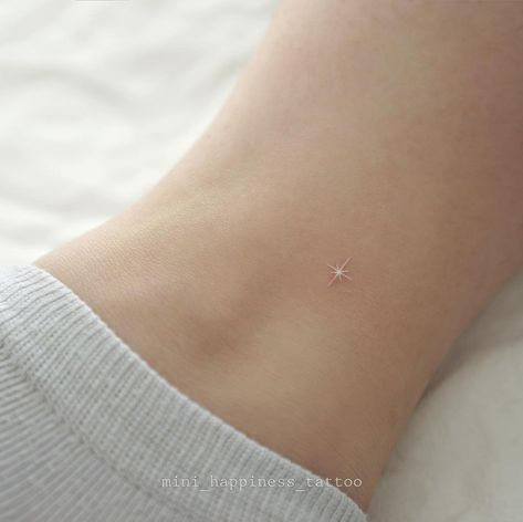 white✨ | Instagram Small White Tattoos, North Star Tattoos, Shooting Star Tattoo, Small Star Tattoos, White Tattoos, Handpoke Tattoo, Small Pretty Tattoos, Petite Tattoos, Tattoos Geometric