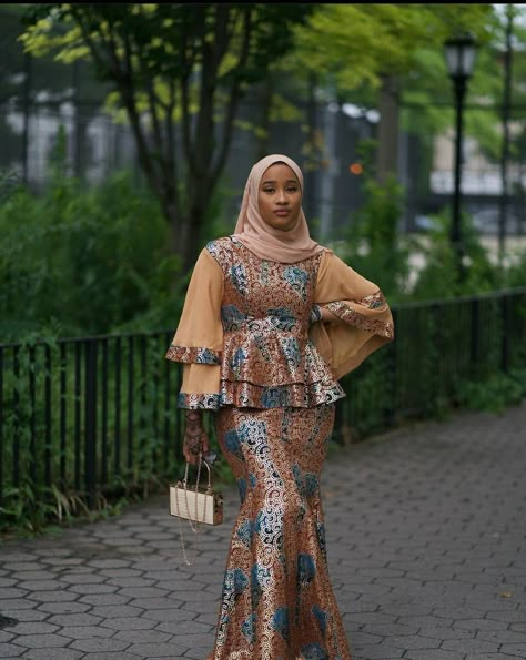 Native Skirt And Blouse, Native Skirt, Skirt And Blouse For Wedding, Kimono Jumpsuit, Ankara And Lace, Blouse For Wedding, Skirt And Blouse Styles, Nigerian Lace Styles Dress, Ankara Long Gown Styles