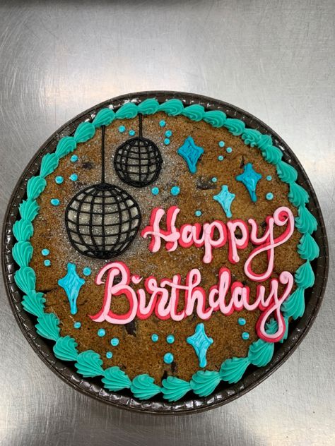 Preppy Cookie Cake Design, 19th Birthday Cookie Cake, Cookie Cake Inspo Birthday, Big Cookies Decorated, 20th Birthday Cookie Cake, Sweet 16 Cookie Cake Ideas, Disco Ball Cookie Cake, 21st Cookie Cake, Cookie Cake Designs Ideas