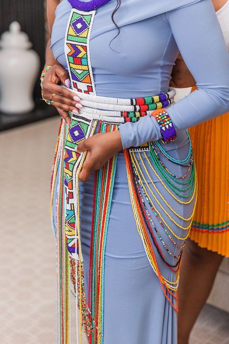 South African Wedding Dress Traditional, Zulu Accessories, Zulu Traditional Wedding Dresses South Africa, Zulu Bride Traditional Attire, Maasai Dress Designs, Zulu Wedding Dress, South African Traditional Dresses Zulu, Zulu Traditional Attire African Women, Zulu Wedding Attire