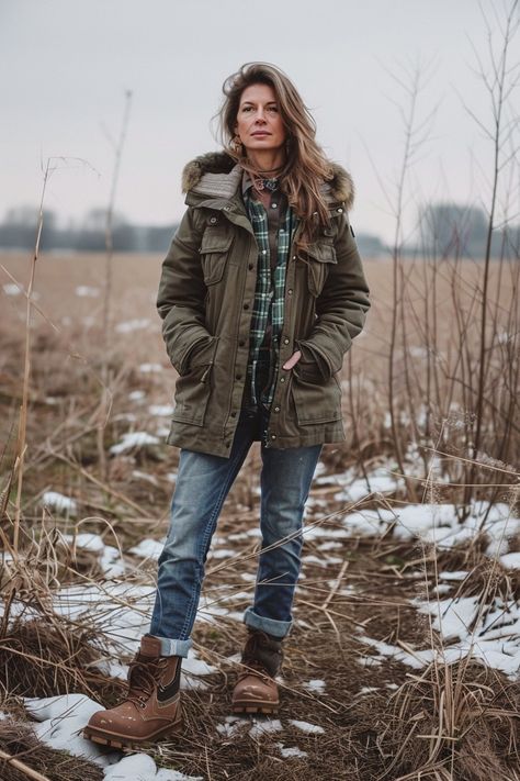 10 Casual Winter Outfits for Women Over 40! Homestead Women Outfits, Mountain Town Outfit Fall, Outdoor Winter Date Outfit, Women Outdoor Outfits, Maine Winter Outfits, Fall Uniform Outfits, Maine Style Outfits, Mountain Casual Outfits, Countryside Outfits Women