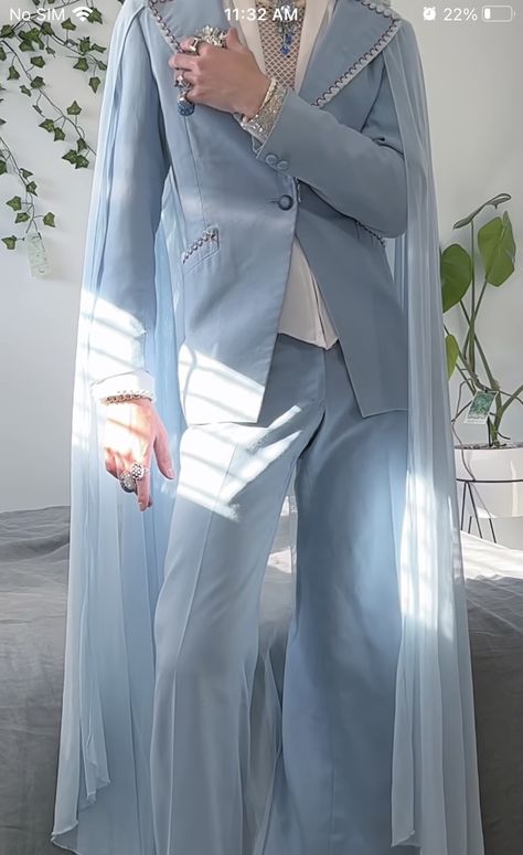 Cool Suit Designs Men, White Suit Blue Shirt, Pearl Suit Men, Light Blue Male Outfit, Kpop Award Show Outfits Male, Water Themed Outfits Male, Blue Formal Outfit Men, Fancy Suit Men, Ethereal Fashion Men