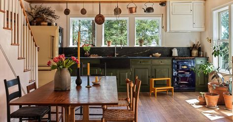 A Look Inside New York’s Mountain Houses Kitchen Color Palettes, New York House, Neutral Kitchen, Mountain Landscapes, Green Cabinets, Book Challenge, Kitchen And Dining Room, Kitchen Color, Textile Artist