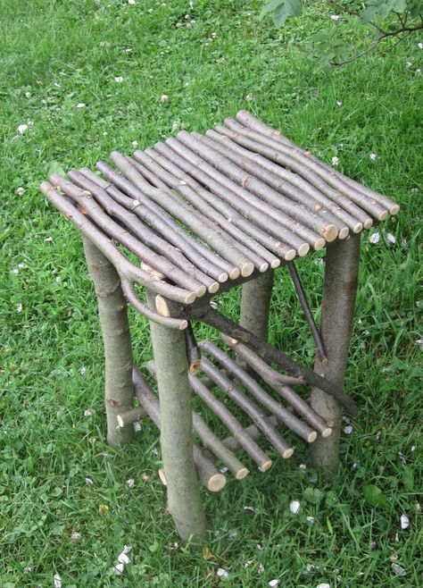 Willow Furniture, Wood Log Crafts, Rustic Wood Crafts, Twig Furniture, Twig Crafts, Sticks Furniture, Diy Wooden Projects, Log Furniture, Wood Sticks