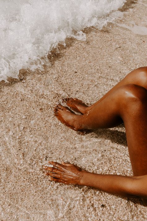 Tan Aethstetic, Beach Tan Aesthetic, Bronzed Aesthetic, Brown Clear Skin Aesthetic, Spray Tanning Aesthetic, Beach Tanning Aesthetic, Summer Tanning Aesthetic, Sun Tanning Aesthetic, Brown Beach Aesthetic