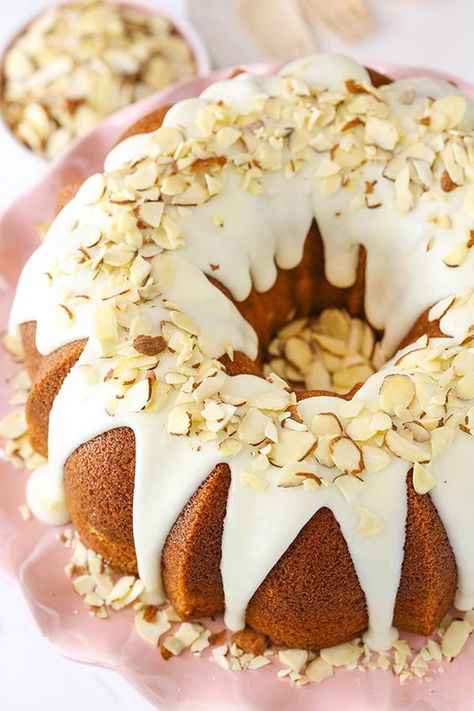 Amaretto Bundt Cake, Amaretto Cake, Easy Bundt Cake Recipes, Homemade Vanilla Cake, Easy Bundt Cake, Almond Cake Recipe, Bundt Cake Recipes, Cake Recipes From Scratch, Almond Flavor