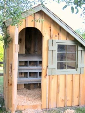 chicken+coop+pallets | Wooden pallet chicken coop..... Reban Ayam, Chicken Coop Pallets, Walk In Chicken Coop, Backyard Chicken Coop Plans, Chickens And Ducks, Coop Design, Chicken Coop Designs, Chicken Coop Ideas, Building A Chicken Coop