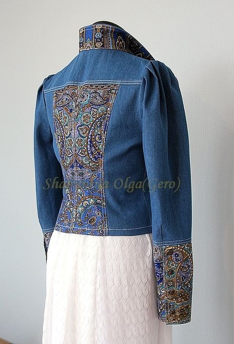 Upcycled Denim Jacket, Diy Denim Jacket, Embellished Denim Jacket, Diy Vetement, Repurposed Clothing, Denim Ideas, Jean Vest, Denim Crafts, Embellished Denim