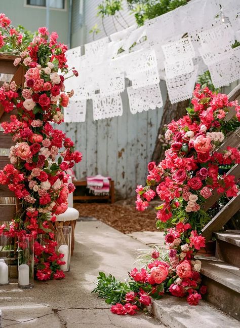 We're Blushin' Over Bougainvillea + All the Different Ways to Incorporate It Into Your Big Day! - Green Wedding Shoes Spanish Wedding Flowers, Carnation Garland, Palm Springs Wedding Photography, Bougainvillea Wedding, Mexican Themed Weddings, Hacienda Wedding, Bouquet Photography, Fiesta Wedding, Tropical Bridal