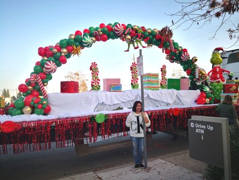 Parade Float Decorations Christmas, Float Ideas For Parade Christmas, Parade Float Balloon Arch, 12 Days Of Christmas Parade Float Ideas, Christmas Light Float Ideas, Balloon Christmas Parade Float, Cheer Christmas Parade Floats, Christmas Around The World Parade Float Ideas, Home For The Holidays Parade Float