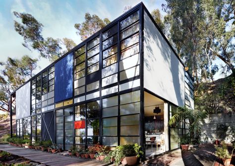 Eames House Plan, Brick Townhouse, School Floor Plan, Architecture Studies, Case Study House, Bauhaus Architecture, Eames House, Case Study Houses, Architecture Magazine