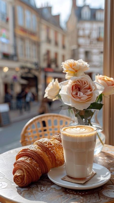 Coffee In Cafe Aesthetic, Coffee Drinking Aesthetic, Food Cafe Photography, Cafe Table Setting, Cup Of Coffee Photography, Cozy Coffee Aesthetic, Coffee Food Photography, Coffee Time Morning, Relax Pictures