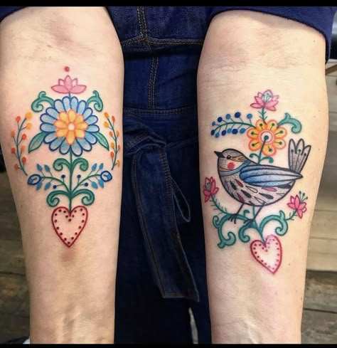 El Salvador Tattoo, Salvador Tattoo, Folk Art Tattoo, Anatomical Tattoos, Knitting Tattoo, Brighton Tattoo, Amazing Tattoo Ideas, Flower Tat, Shin Tattoo