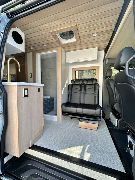 FAMILY VAN TOUR | Bed Lift to Sleep 4! — Sara & Alex James - Custom Crafted Vans Van Elevator Bed, Van Bed Ideas, Moto Van, Van Layout, Family Van, Rock And Roll Bed, Mercedes Sprinter Van, Convertible Table, Van Bed