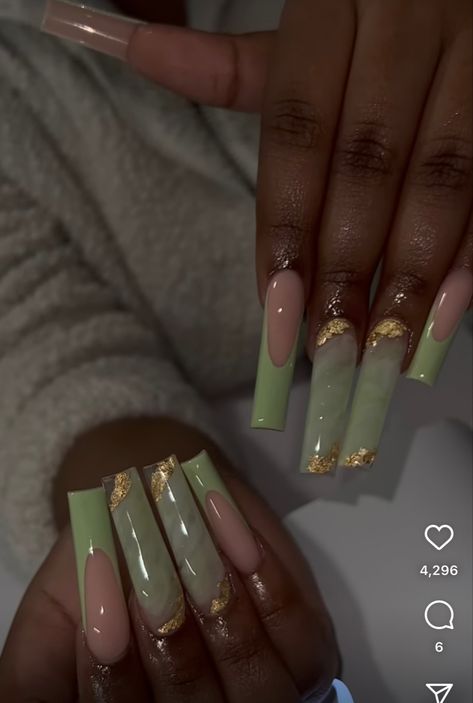 Light Green Acrylic Nails Long, Earthy Boho Nails, Green Stiletto Acrylic Nails, Earthy Sweet 16, Earthy Nails Designs Green, Nails Acrylic Green And Gold, Earthy Nails Designs Square, Jade French Tip Nails, Jade Green Acrylic Nails