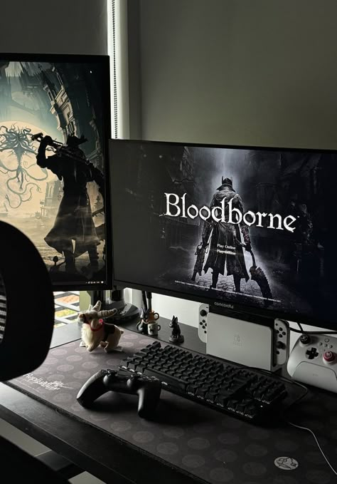 Gaming Dark Aesthetic, Dark Pc Setup Aesthetic, Gaming Setup Aesthetic Black, Gothic Desk Setup, Gothic Pc Setup, Goth Desk Setup, Black Gaming Setup Aesthetic, Dark Pc Setup, Pc Gaming Aesthetic