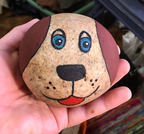 Painted Rock Dog Caillou Roche, Diy Paint Projects, Rock Animals, Painted Rock Animals, Painting On Rocks, Art Pierre, Painted Rocks Kids, Paint Rocks, Rock And Pebbles