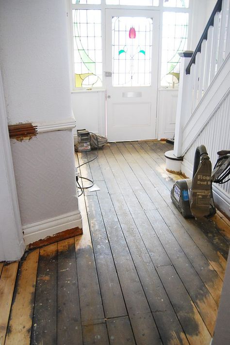 Sanding Floors, Sanding Wood Floors, Wood Floor Restoration, Painted Floorboards, Sand Floor, Diy Wood Floors, Painted Wood Floors, Floor Restoration, Sanding Wood