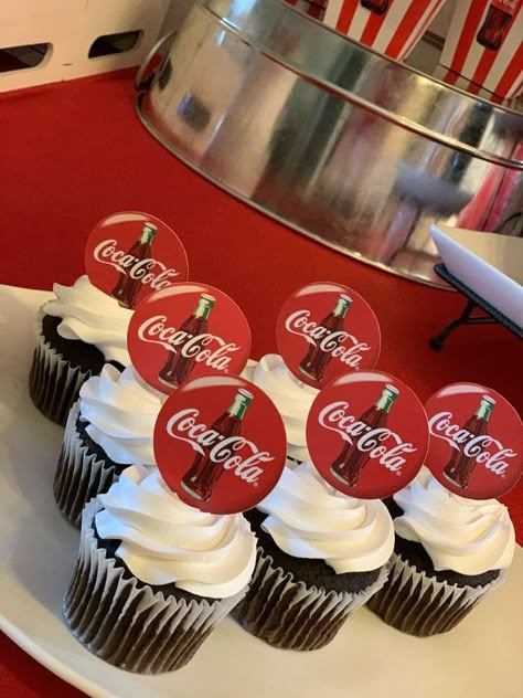 Coke Birthday Party Ideas, Coke Party Ideas, Coca Cola Theme Party, Coca Cola Cake Design Birthdays, Coke Theme Party, Coca Cola Birthday Party, Coca Cola Party Theme, Coca Cola Cupcakes, Coke Party