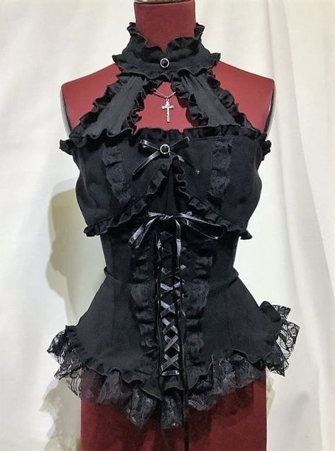 Dress Design Sketches, Fantasias Halloween, Goth Outfits, Really Cute Outfits, Fancy Outfits, First Choice, Gothic Lolita, Lolita Fashion, Goth Fashion