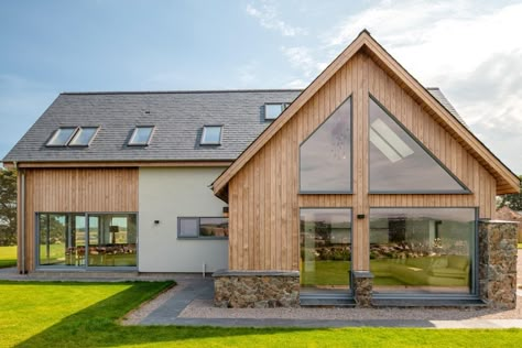 Bungalow Conversion, Building Cladding, Larch Cladding, Bungalow Renovation, Timber Buildings, Modern Barn House, Self Build, Timber Cladding, Casa Exterior