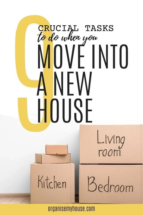 The moving process doesn't end when you get the keys to your new home. Far from it in fact!. Here's a list of everything you should do immediately when you move into a new house so you can feel at home as quickly as possible. Before Moving Into New House, Cleaning New House Before Moving In, Tips For Moving House, Moving Into First Home, Moving House Checklist, Moving Into New Home, Moving List, Moving New House, Moving House Card