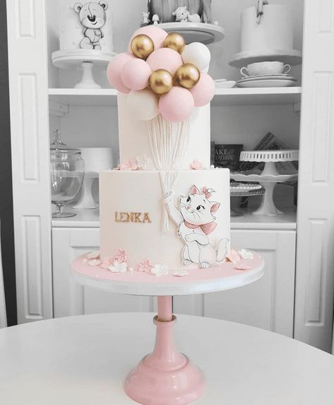 Aristocats Birthday, Cinderella Cake Designs, Bolo Snoopy, Aladdin Cake, Cat Themed Birthday Party, Disney Birthday Cakes, Kitten Birthday, 1st Birthday Cakes