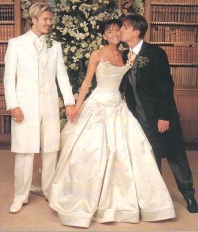 POSH SPICE David Beckham Wedding, Victoria Beckham Wedding Dress, Dolly Parton Marriage, Victoria Beckham Wedding, Beckham Wedding, Victoria And David Beckham, Cruz Beckham, Famous Brides, Celebrity Wedding Photos