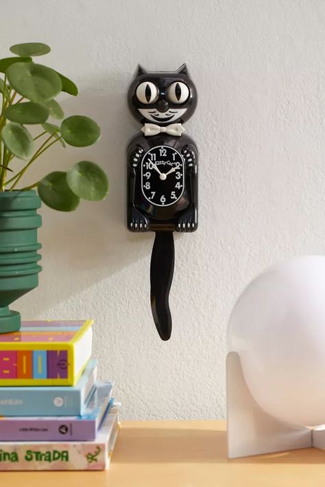 Kit Cat Clock, Cat Bedroom, Urban Outfitters Home, Classic Clocks, Cat Clock, Retro Clock, Back To College, Cat Cafe, College Apartment