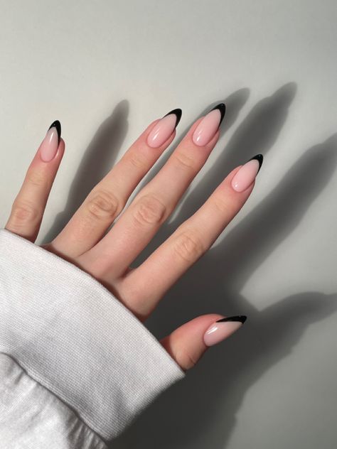 Black And Nude Nails, Paznokcie Hello Kitty, Nagel Tips, October Nails, Smink Inspiration, Basic Nails, Casual Nails, Soft Nails, Nail Swag