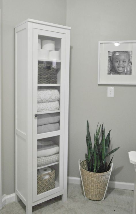 5 Simple Ways to a Pretty Guest Ready Storage Cabinet - Live Pretty on a Penny Small Bathroom Cabinets, Bathroom Organization Ideas, Tall Bathroom Storage Cabinet, Tall Bathroom Storage, Bath Towel Storage, Bathroom Towel Storage, Bathroom Cabinets Designs, Bathroom Tile Ideas, Small Bathroom Storage